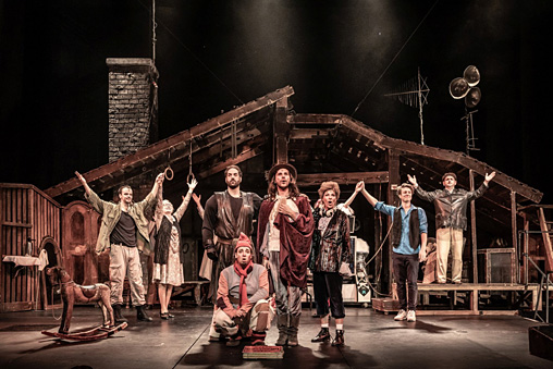 A (999‑ik) padls szerepli